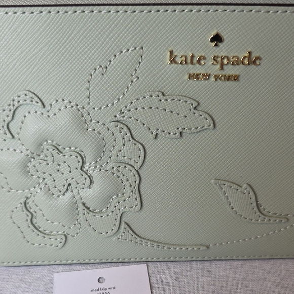 Kate Spade Lucy Floral Applique L-Zip Wristlet - Picture 3 of 7